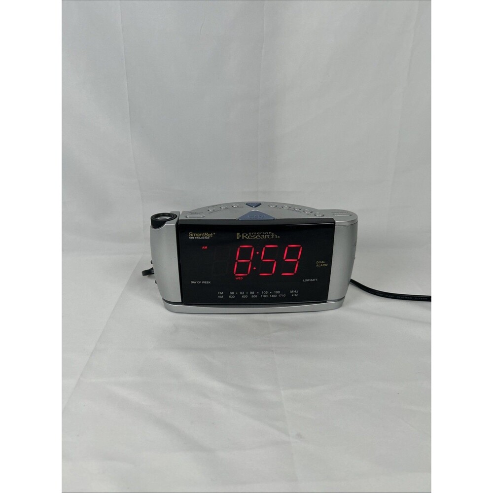 Emerson Research SmartSet CKS3528 Alarm Clock AMFM Radio Time Projector 3 Colors